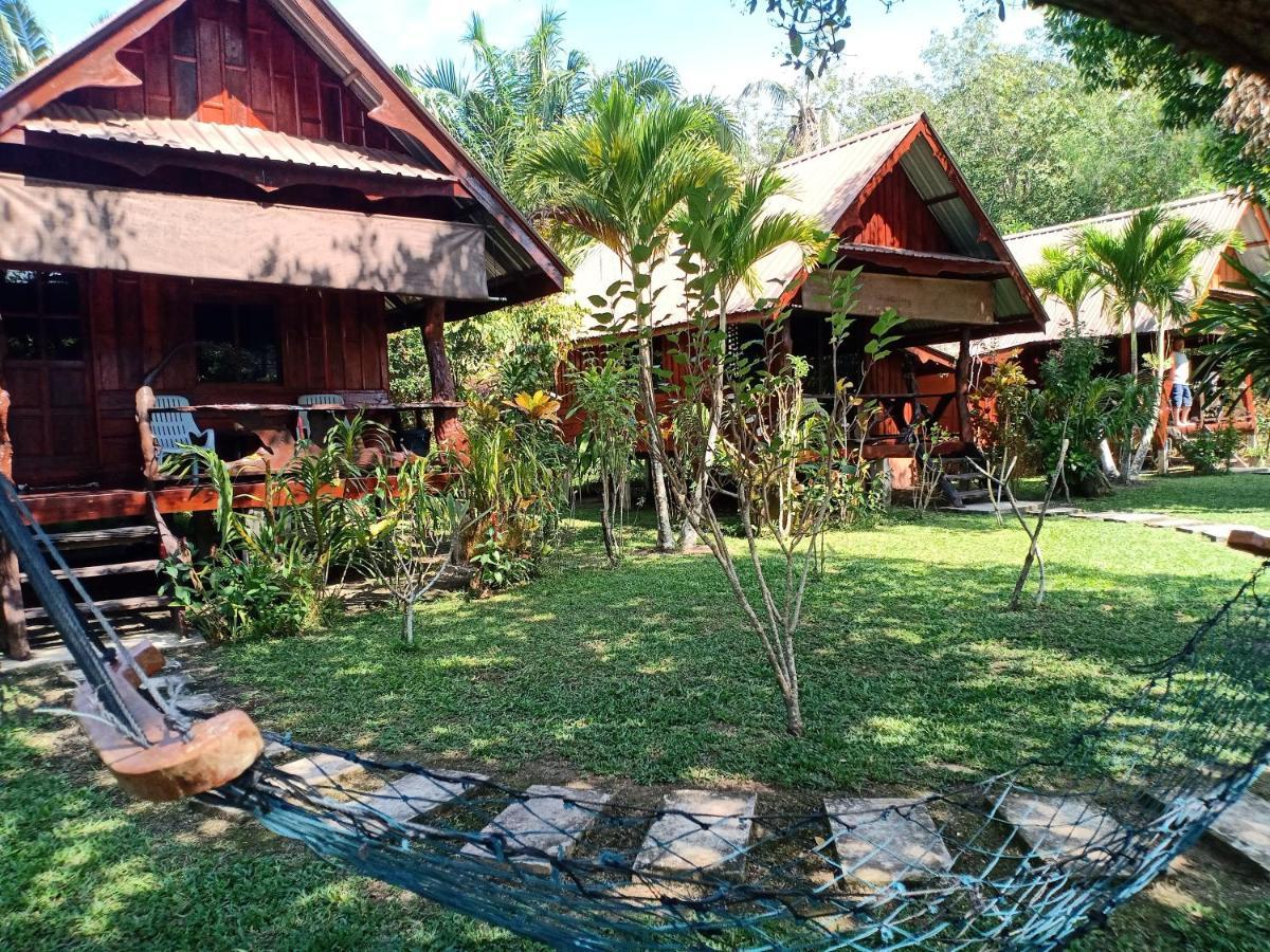 Friendly Koh Jum Hotel Luaran gambar