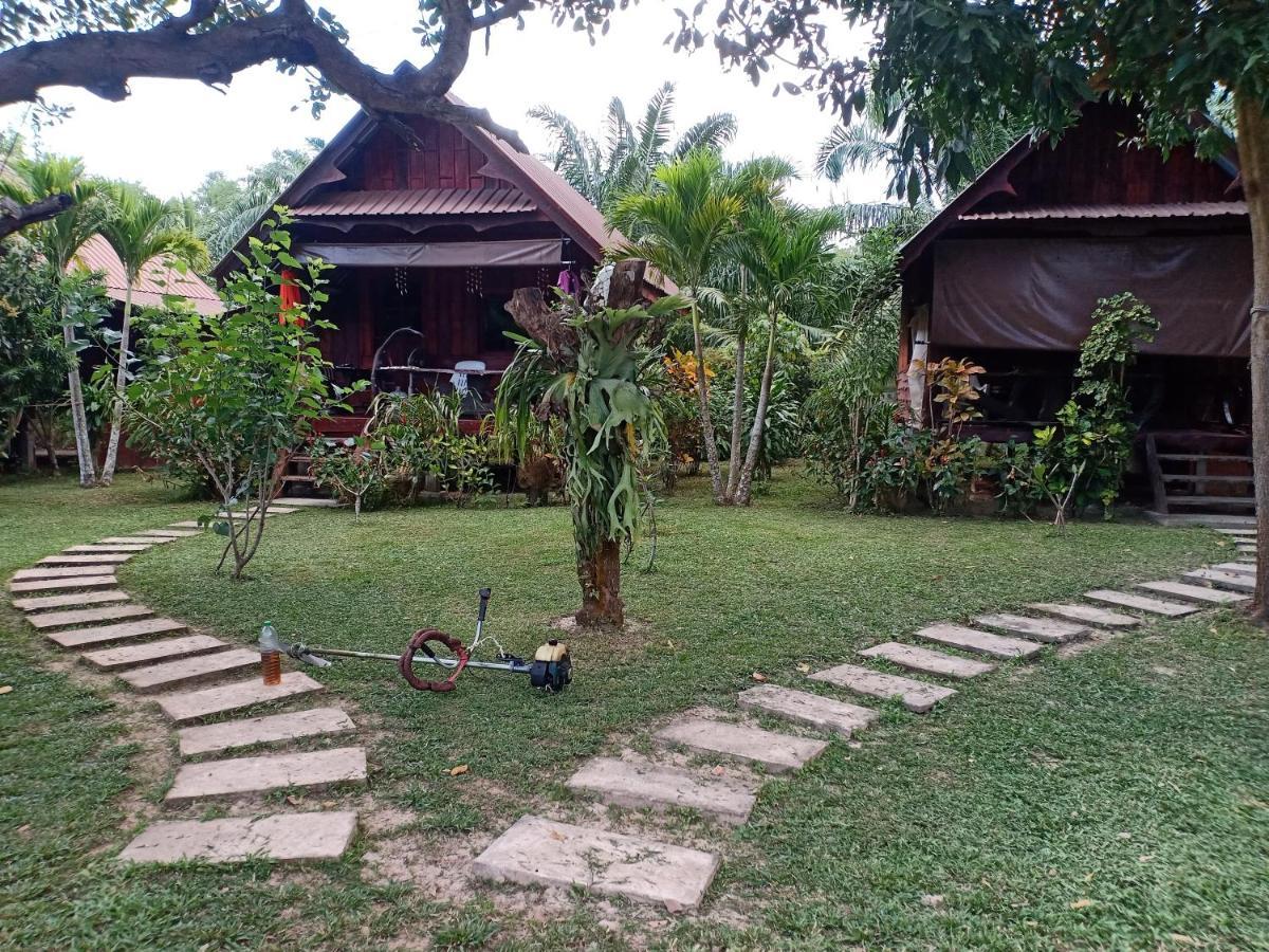 Friendly Koh Jum Hotel Luaran gambar