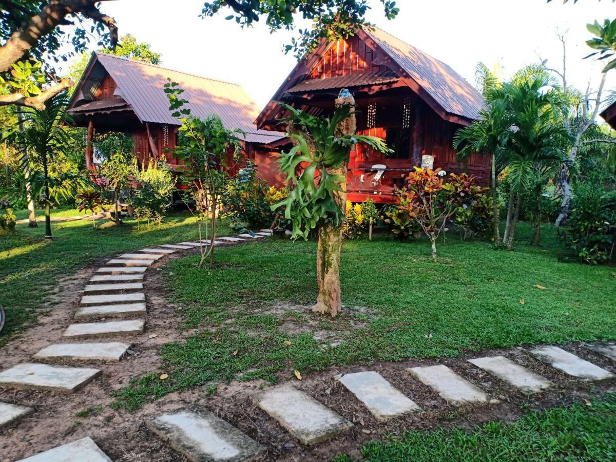 Friendly Koh Jum Hotel Luaran gambar